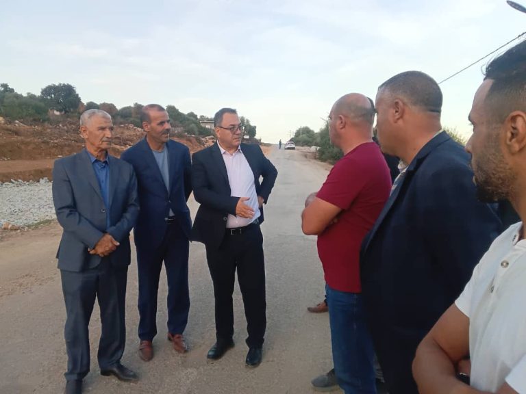 والي الطارف السيد محمد مزيان يقوم بزيارة فجائية لمشتة السد ويشدد على تسريع إنجاز مشروع معالجة انزلاقات التربة