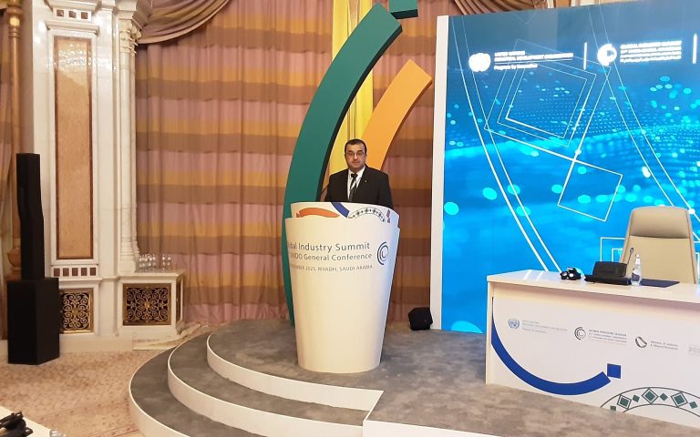 الجزائر تعلن امتلاك ميزة تنافسية لإنتاج الهيدروجين المتجدد من مواردها الشمسية