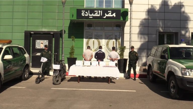 الدرك الوطني ببجاية يضع حد لنشاط شبكة إجرامية مختصة في المتاجرة بالأقراص المهلوسة، وحجز 2090 قرص نوع بريغابالين 300 ملغ.