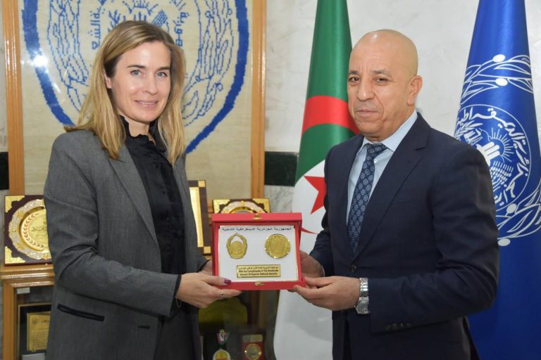 الجزائر تعزز قدراتها الشرطية بالتعاون مع الإنتربول لمواجهة التحديات الأمنية الحديثة.