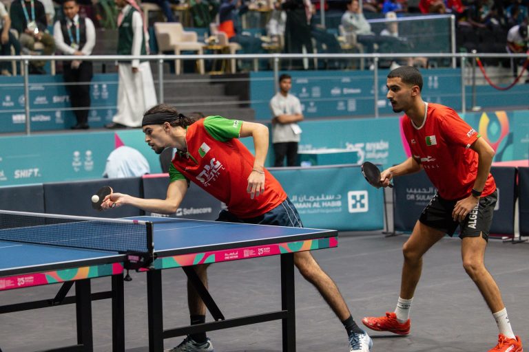 ثنائي المنتخب الوطني لتنس الطاولة يضمن ميدالية فضية للجزائر في ألعاب التضامن الإسلامي 2025 بالسعودية
