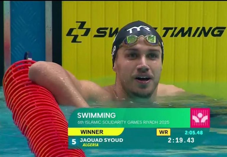 ثلاثي جزائري يتأهل لنهائي سباق 200 متر صدر في دورة ألعاب التضامن الإسلامي بالرياض