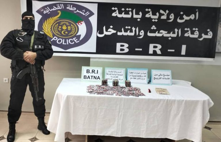 شرطة باتنة توقف مسبوقاً قضائياً وتحجز 1650 قرصاً مهلوساً