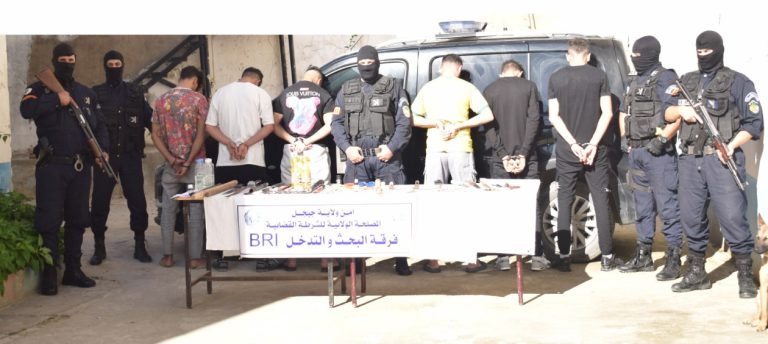 تفكيك عصابة أحياء خطيرة بجيجل تضم 6 أشخاص مسبوقين قضائياً