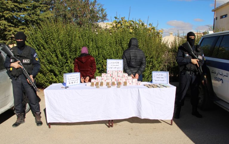 شرطة خنشلة تحجز 20 كلغ من المخدرات وتوقف مشتبهين