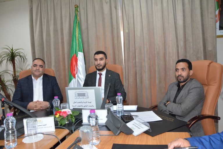 لجنة التربية تعقد جلسة سماع للمدير العام للديوان الوطني للخدمات الجامعية