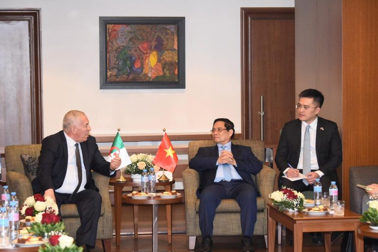 الجزائر وفيتنام تؤكدان حرصهما على تعزيز الشراكة التاريخية وتطوير التعاون الثنائي