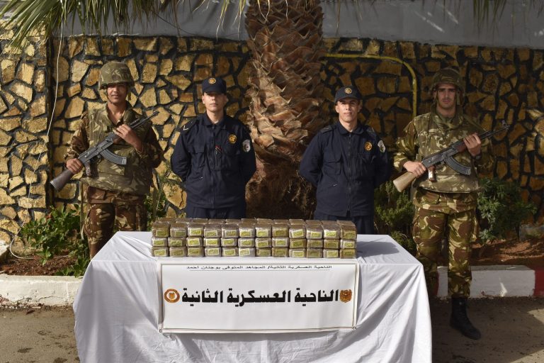 إحباط محاولات إدخال 145 كلغ من الكيف المعالج عبر الحدود مع المغرب