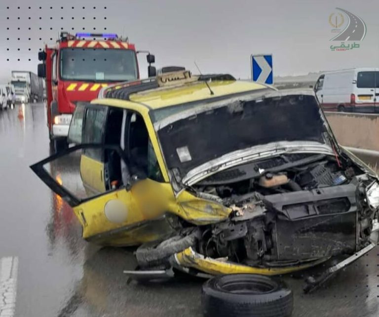 إصابة شخصين في حادث اصطدام على الطريق السيار شرق-غرب ببرج بوعريريج