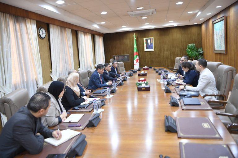 نواب من المجلس الشعبي الوطني يستقبلون الممثلة المقيمة لمجموعة البنك الدولي بالجزائر