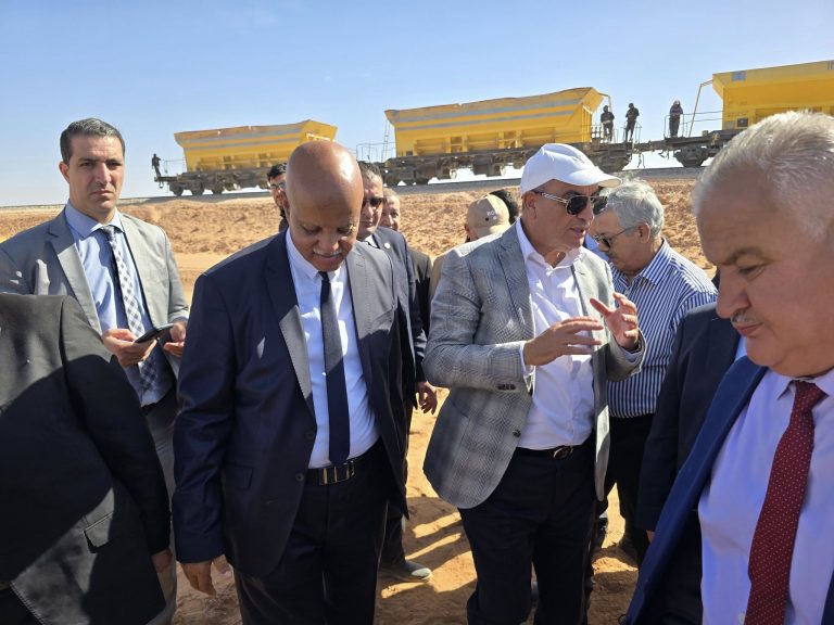 جلاوي يؤكد جاهزية خط السكة الحديدية المنجمي الغربي قبل نهاية 2025