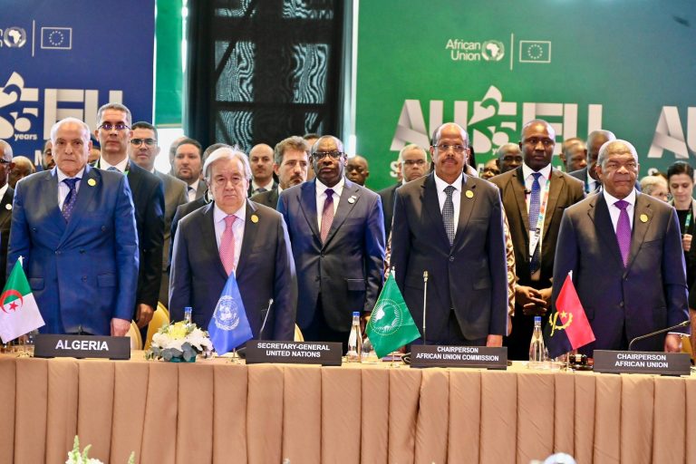 وزير الخارجية يشارك في الجلسة الافتتاحية لقمة الاتحاد الإفريقي والاتحاد الأوروبي