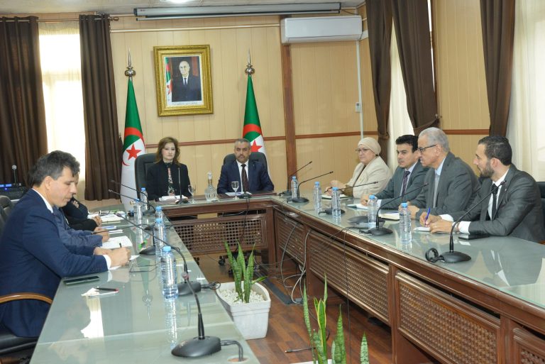 وزارة التربية تعتمد الرقم الأخضر 1111 للتبليغ عن تعاطي المخدرات في المدارس