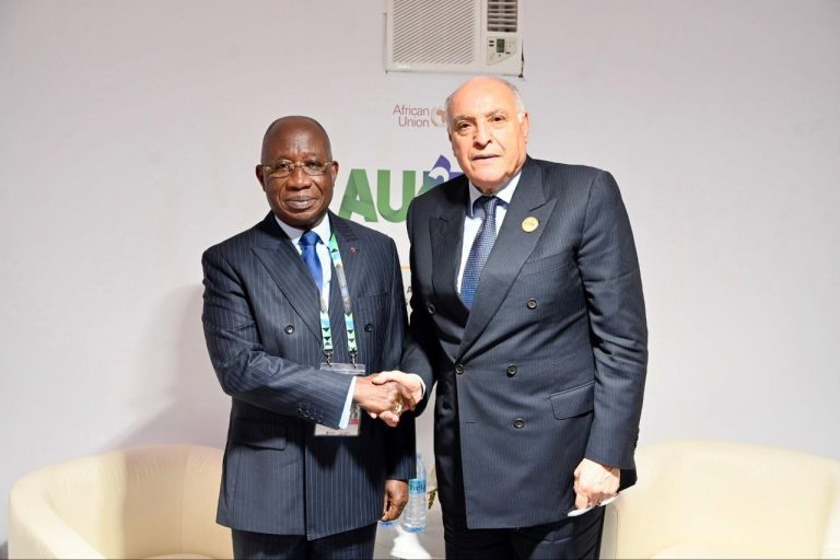 عقد محادثات بين الجزائر وكوت ديفوار خلال القمة الإفريقية-الأوروبية