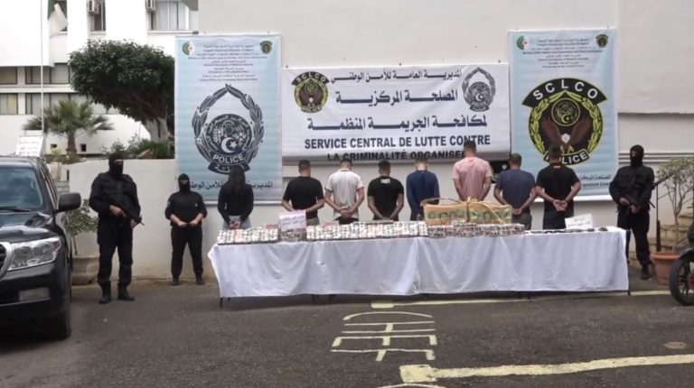 تفكيك شبكة منظمة للإتجار غير المشروع بالمخدرات وضبط 110 كلغ من الكيف المعالج