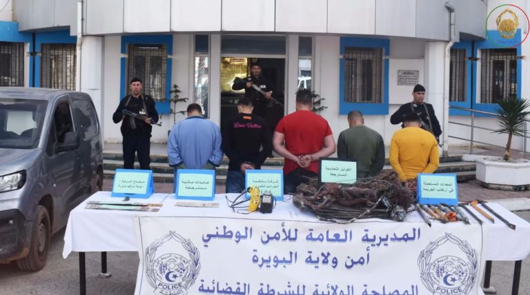 شرطة البويرة تحبط شبكة إجرامية منظمة متخصصة في سرقة الكوابل الهاتفية والنحاسية
