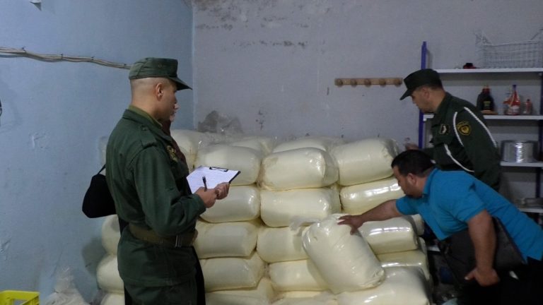 الدرك الوطني يضع حداً لنشاط شبكة تقوم بتغيير تاريخ صلاحية المواد الغذائية بالعاصمة