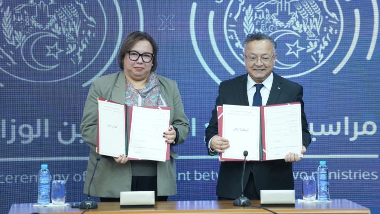 اتفاقية تعاون بين وزارتي التكوين والتعليم المهني والتعليم العالي لتأمين النقل للمتربصين