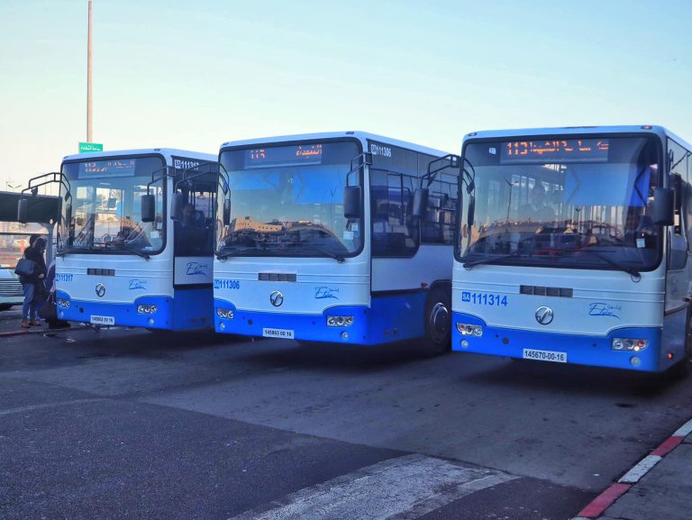 إيتوزا تُعيد تهيئة 30 حافلة لدعم خطوط النقل الحضري بالجزائر العاصمة