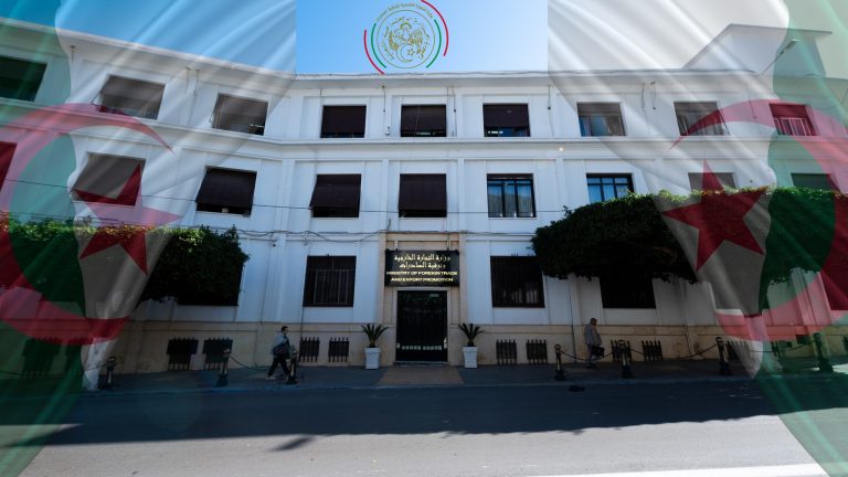 الاستيراد للحساب الخاص : المتعاملون مدعوون لاستكمال التسجيل في منصة متابعة استيراد المواد الأولية