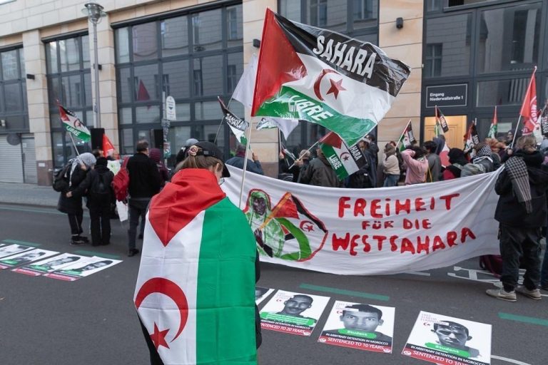 مظاهرة حاشدة بلندن تندد بالاحتلال المغربي وتطالب بتقرير المصير للشعب الصحراوي في الذكرى الـ50 للاحتلال