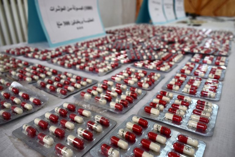 شرطة باتنة توقف مسبوق قضائيا وتحجز 509 كبسولة من المؤثرات العقلية