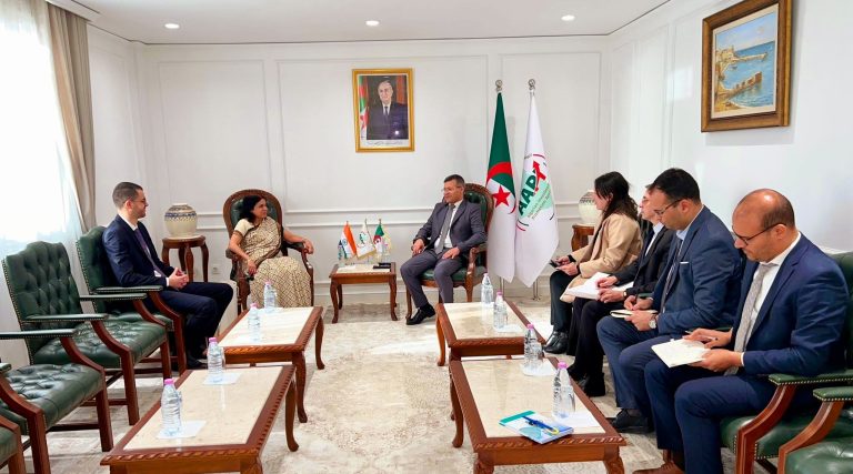 الجزائر | اهتمام شركات هندية بدخول السوق الجزائرية وتعزيز التعاون الاقتصادي