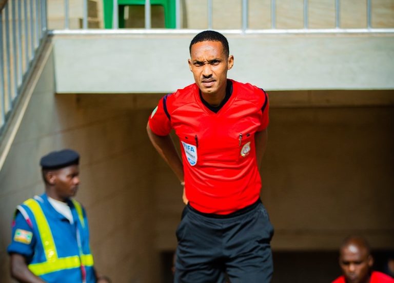 تعيين الحكم البوروندي باسيفيك ندابيهاوينيمانا لإدارة لقاء الجزائر وغينيا الاستوائية