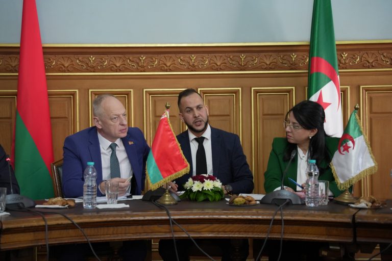 وزيرة التجارة الداخلية تبحث سبل تعزيز التعاون الاقتصادي مع بيلاروسيا