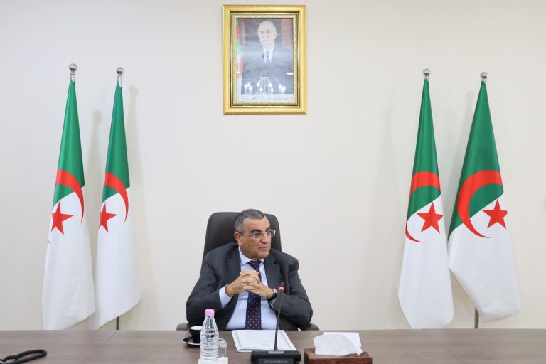 جلاوي يترأس اجتماع عمل لمتابعة وضعية المشاريع المهيكلة