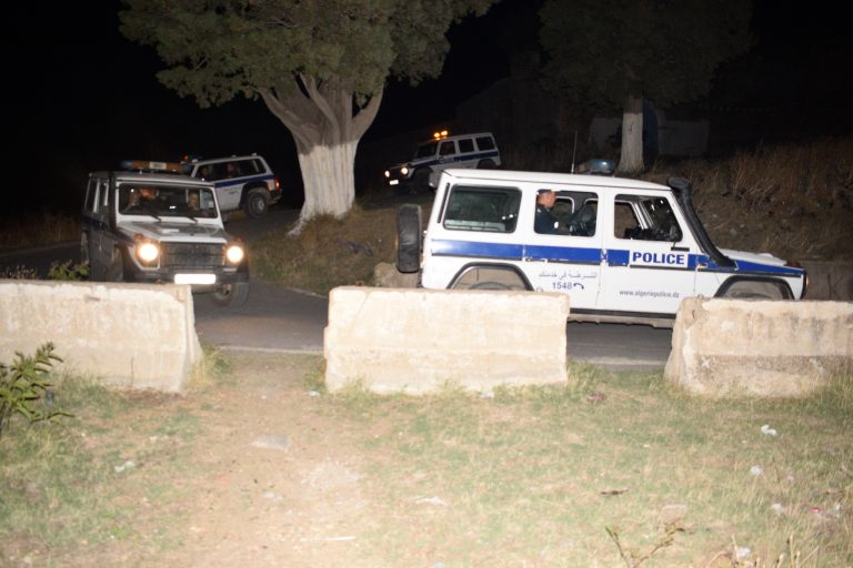 شرطة عنابة توقف 22 شخص مشتبه فيهم وتسترجع مخدرات وأقراص مهلوسة