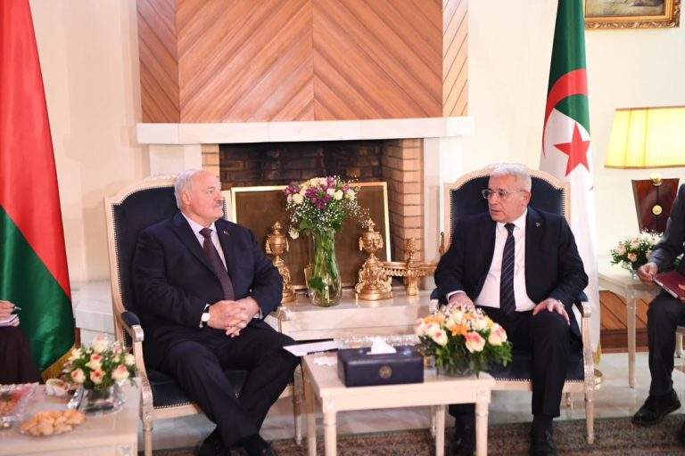 رئيس المجلس الشعبي الوطني يؤدي زيارة مجاملة لرئيس جمهورية بيلاروس