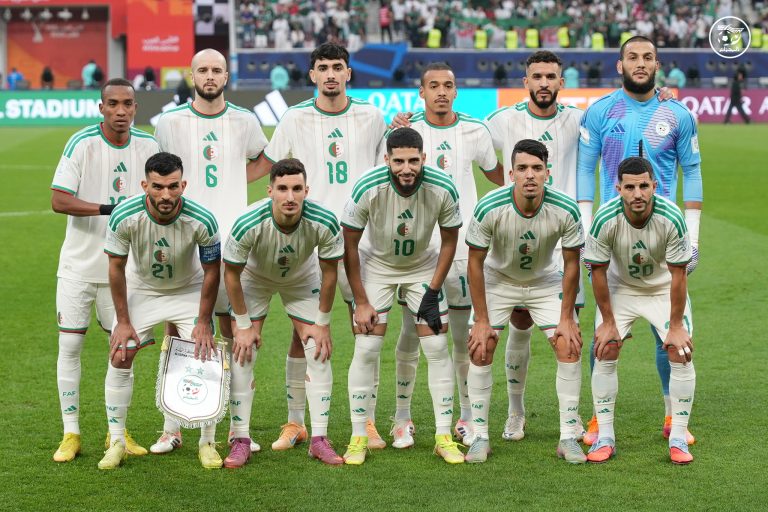 المنتخب الجزائري يلتقي العراق في الجولة الأخيرة للمجموعة الرابعة بكأس العرب 2025