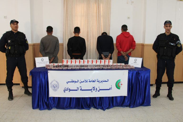 أمن الوادي يحبط ثلاث عمليات تهريب ويحجز ما يقارب 10 آلاف كبسولة من المؤثرات العقلية