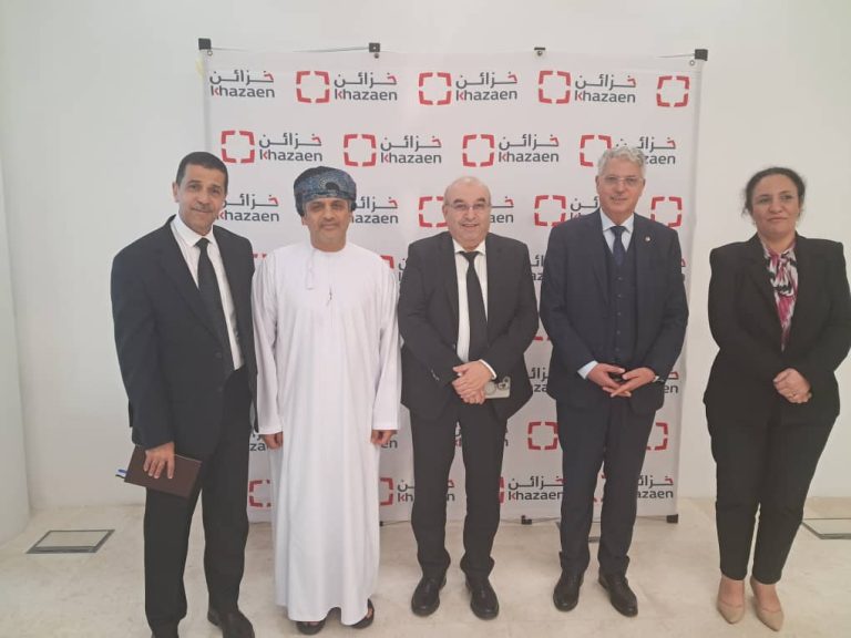 وزير الصناعة الصيدلانية يواصل زيارته إلى سلطنة عمان ويبحث فرص شراكة استراتيجية