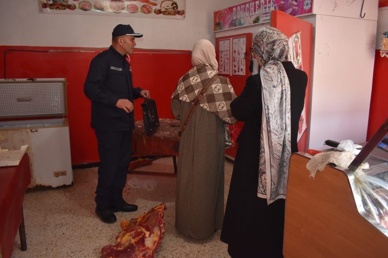 أمن الشلف يحجز لحوماً حمراء فاسدة بتنس في إطار حماية الصحة العمومية