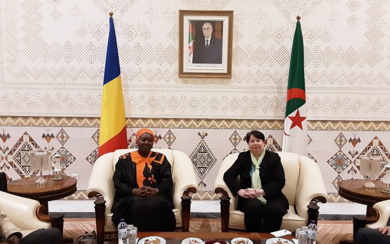 وزيرة البترول والمناجم والجيولوجيا بجمهورية تشاد في زيارة عمل إلى الجزائر
