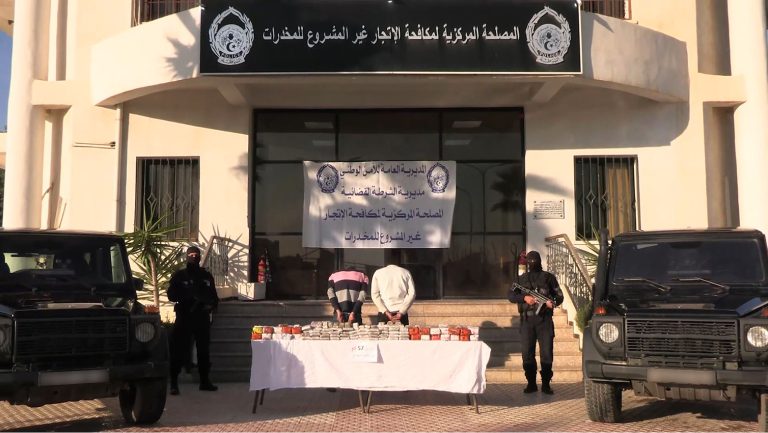 الأمن الوطني يضبط أكثر من قنطار من الكيف المعالج ويفكك شبكتين إجراميتين