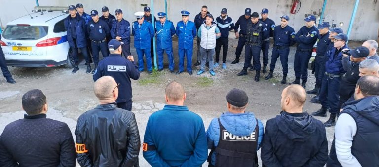 أمن ولاية ميلة يشنّ مداهمة بؤر الإجرام ويوقِف مشتبهين في شلغوم العيد