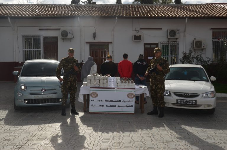 إحباط محاولات إدخال أزيد من 4 قناطير من الكيف المعالج عبر الحدود مع المغرب