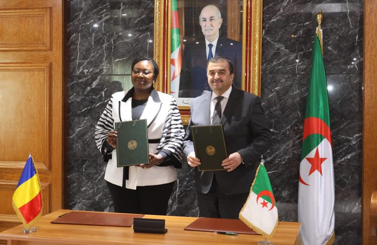 توقيع محضر محادثات لتعزيز الشراكة الجزائرية–التشادية في المحروقات والمناجم