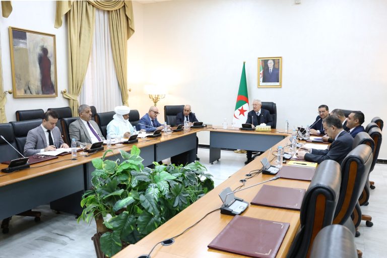 ناصري يترأس اجتماعا لمكتب مجلس الأمة