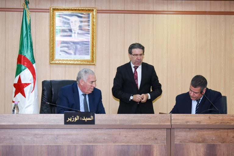 وزير المجاهدين وذوي الحقوق ينصب كريم بلحداد رئيسًا لديوان الوزارة