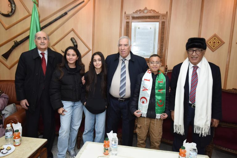 رحلة في الذاكرة… وغرس قيم الوطنية في وجدان الناشئة بولاية سطيف