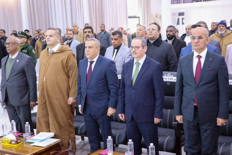 والي المغير يعرض واقع الاستثمار ويشارك في إطلاق مشروع صناعي بتوقرت