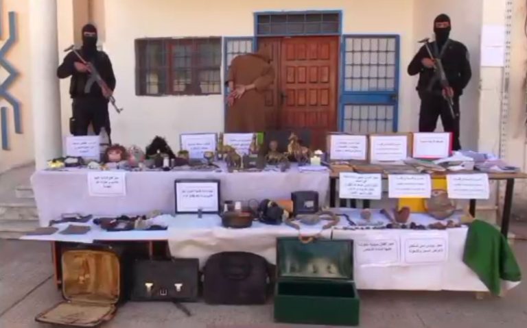 شرطة ورقلة تطيح بمشعوذ يمارس السحر والاحتيال على المواطنين