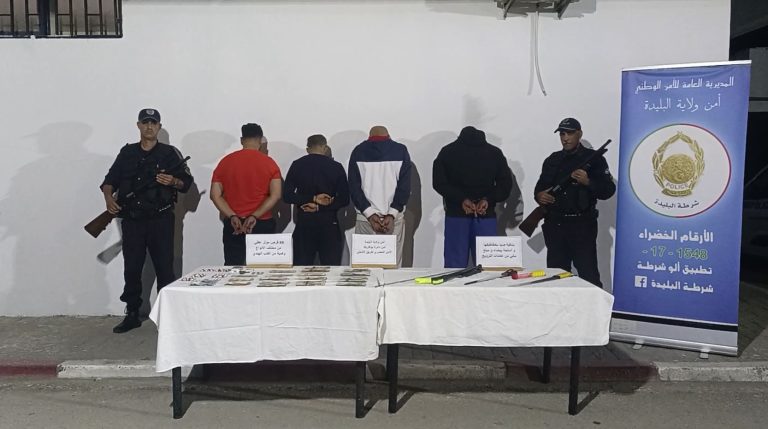 أمن البليدة ينفذ عملية منسقة ببوفاريك لتوقيف عصابات الأحياء وحجز مخدرات ومؤثرات عقلية