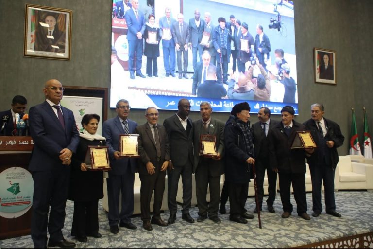 الرقمنة وتمكين الشباب في صلب اختتام منتدى قادة شباب الجزائر ببسكرة