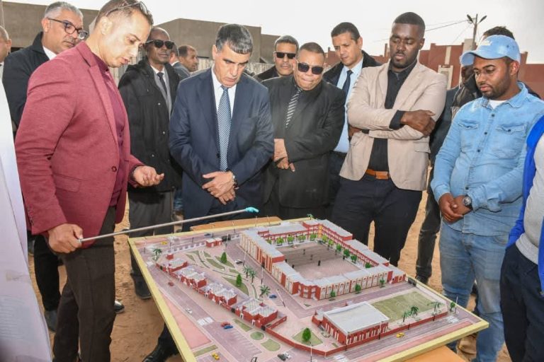 والي أدرار يتفقد مشاريع تربوية بالقطب الحضري ويشدد على احترام آجال الإنجاز