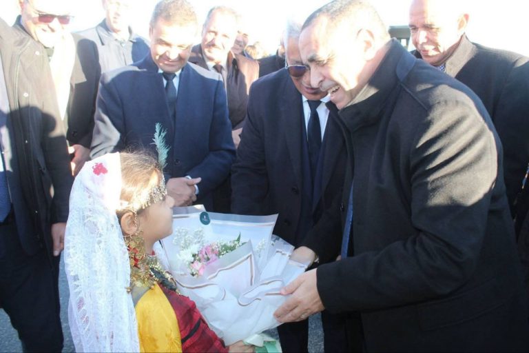 وزير الطاقة والطاقة المتجددة يزور غرداية ويطلع على مشاريع طاقوية